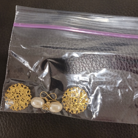 Earrings - Picture 8 of 8